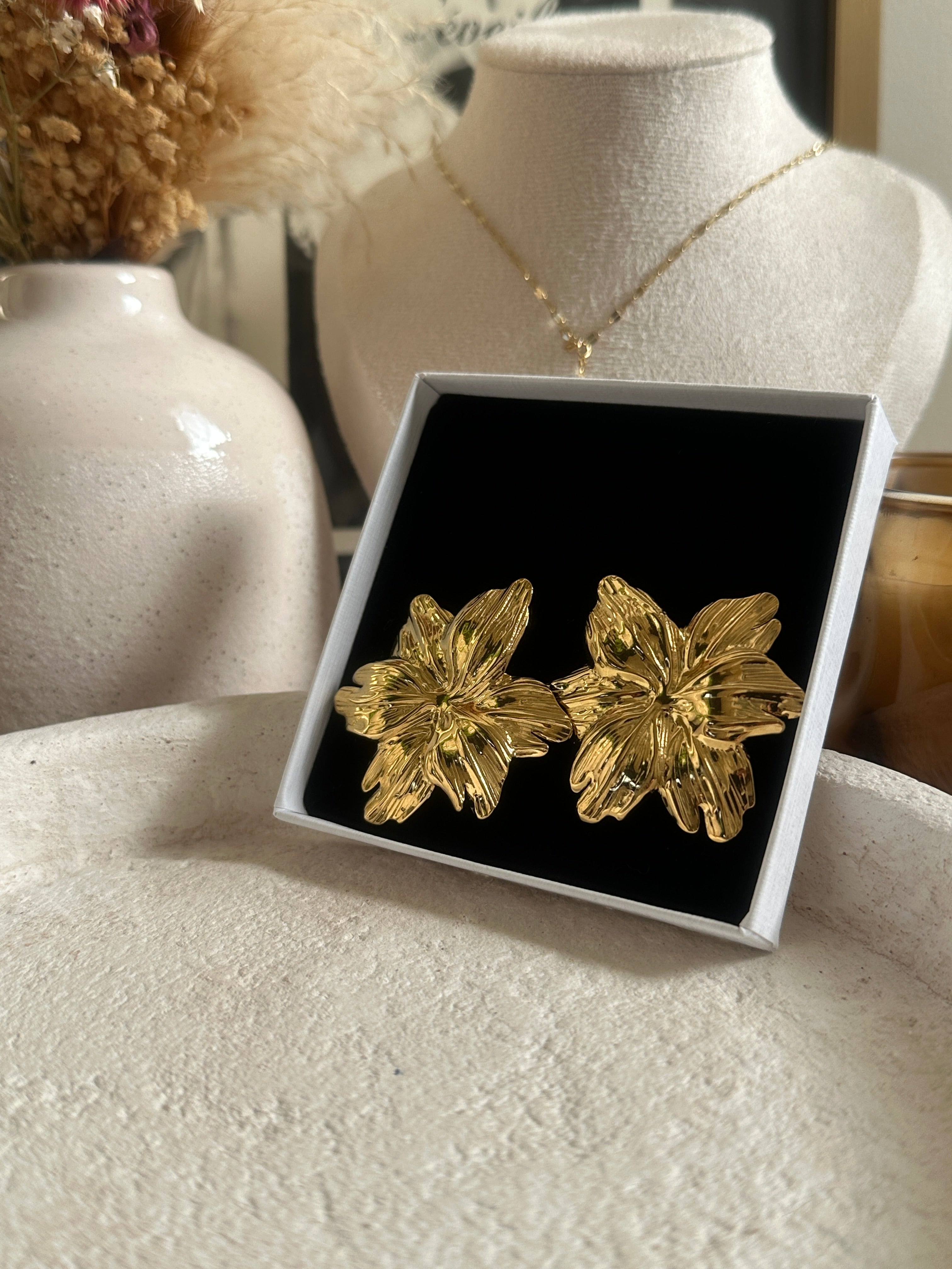 Les boucles d'oreilles