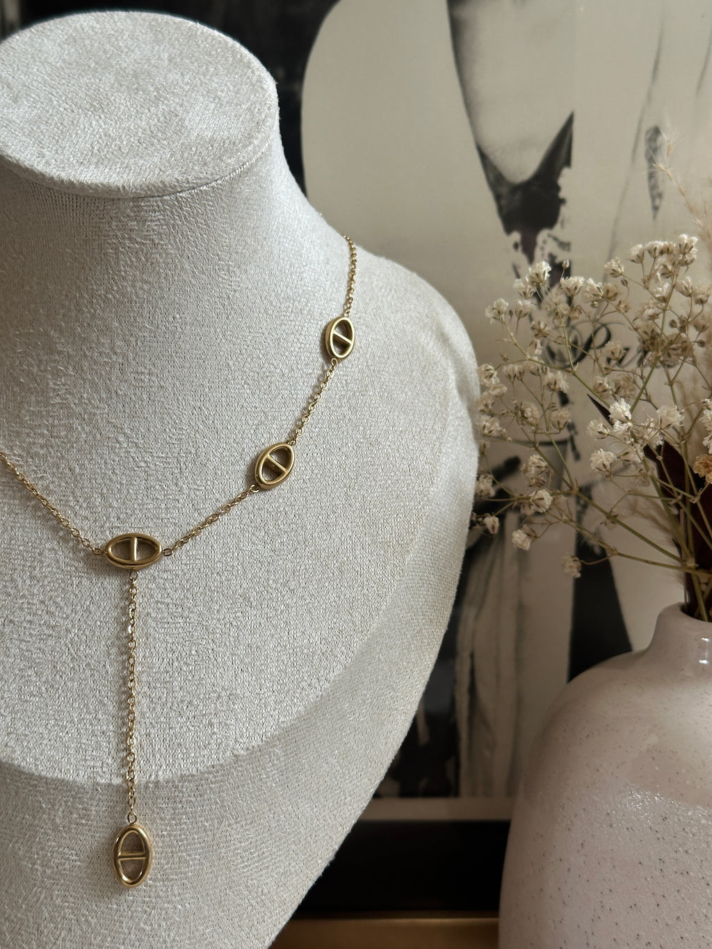 New co - Collier Albane