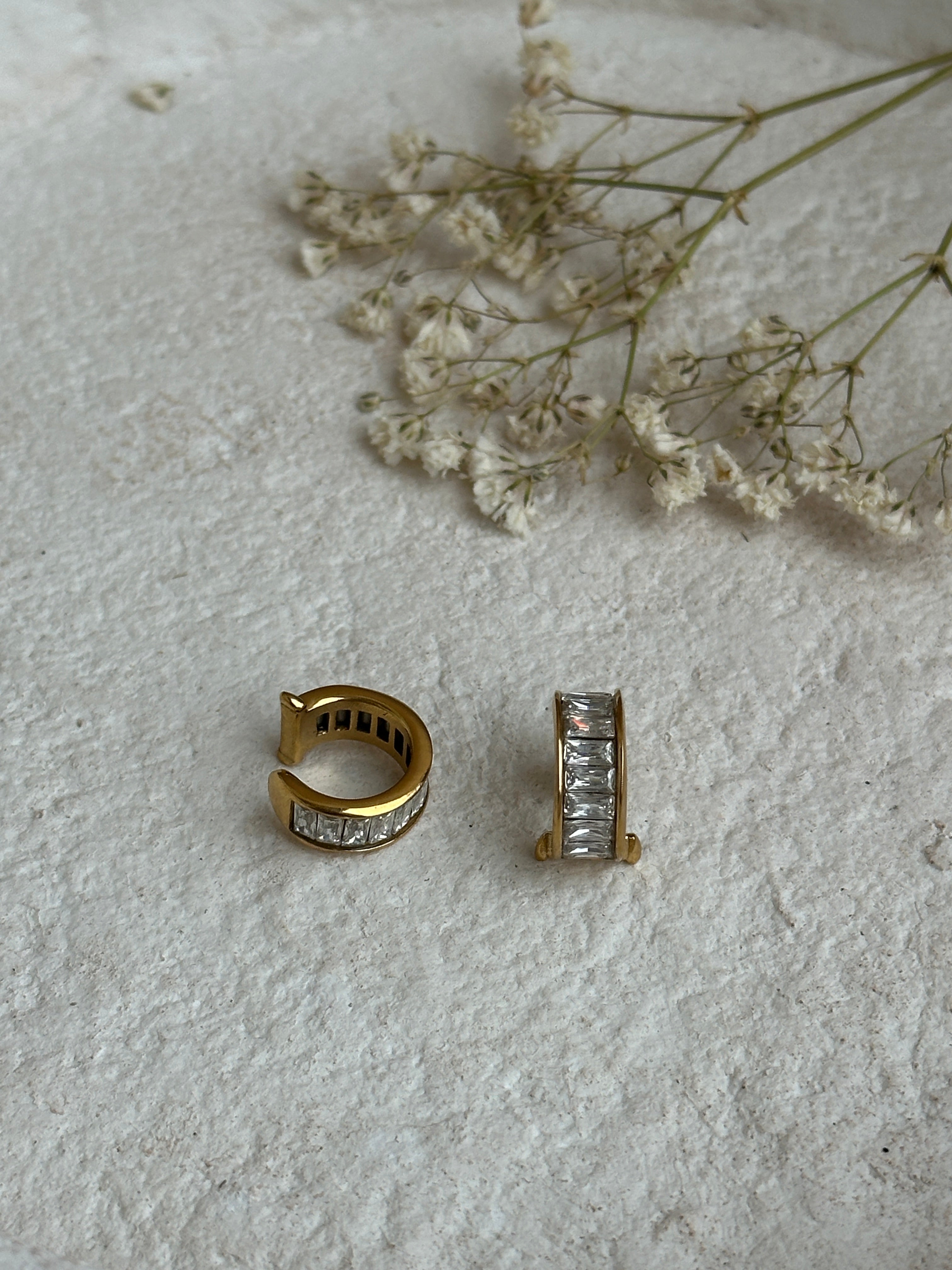 New co - Faux Piercing Oreille